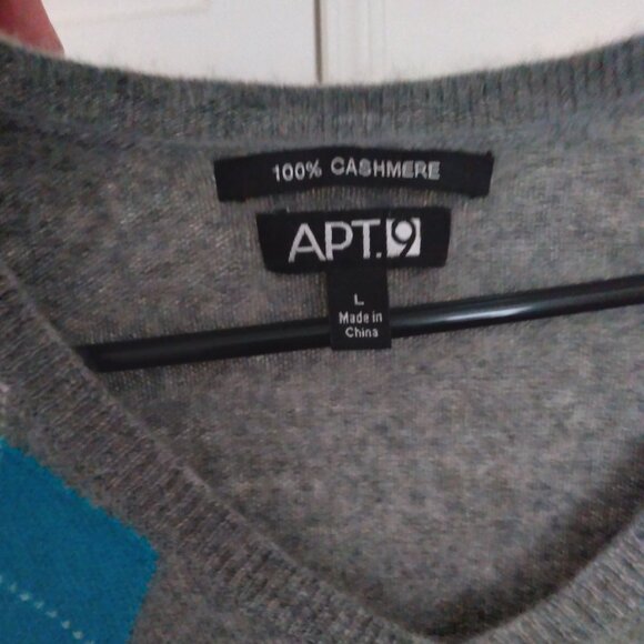 Vintage Apt 9 Heather Gray Argyle Print V-Neck Cashmere Sweater - Picture 4 of 4